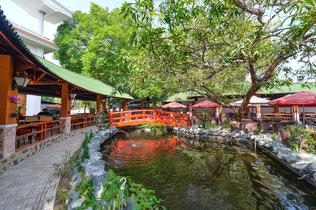 华平2号酒店 Long Xuyên 外观 照片